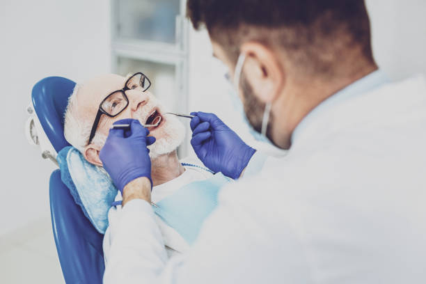 Best Weekend Emergency Dental Services in Palm Springs North, FL